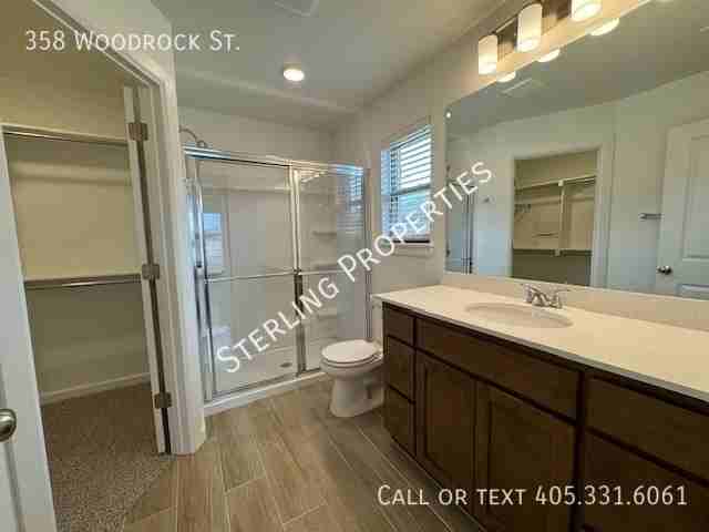 358 Woodrock St - Photo 6 of 27