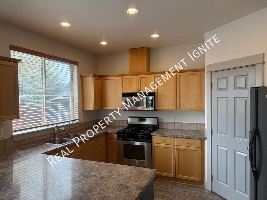 20573 Button Brush Ave - Photo 2 of 16