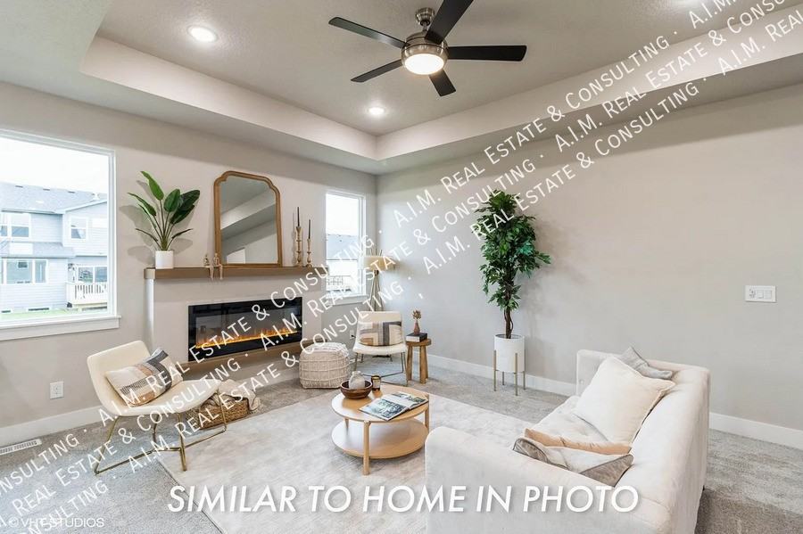 3212 Ne Fawn Ln - Photo 4 of 33