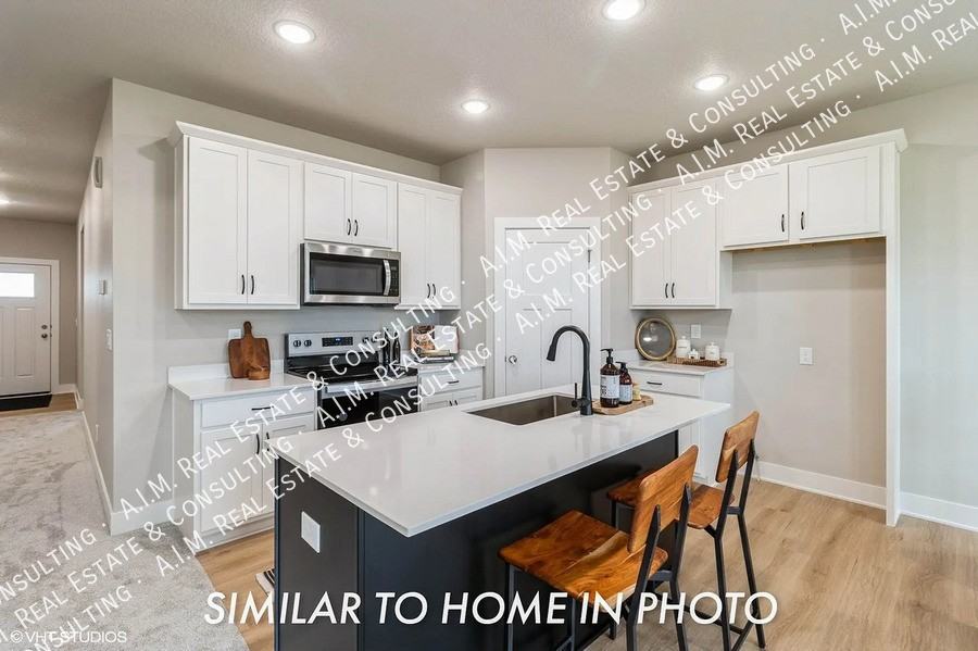 3212 Ne Fawn Ln - Photo 7 of 33