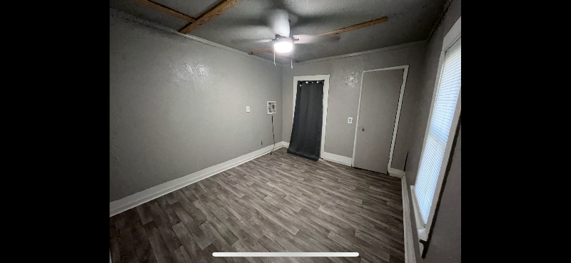 417 N Linwood Ave - Photo 6 of 17