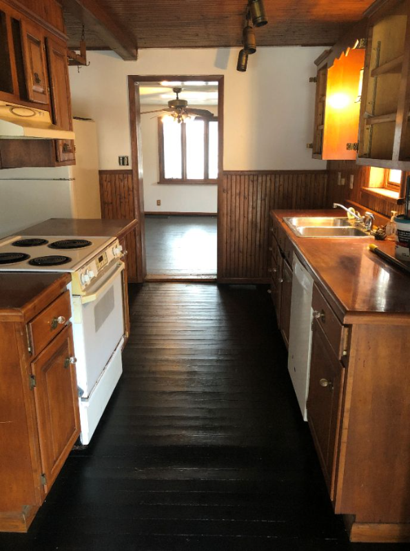 106 Forest St - Photo 6 of 23