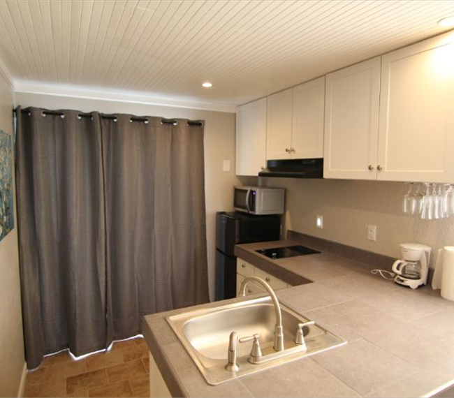 1559B Willis St - Photo 5 of 14