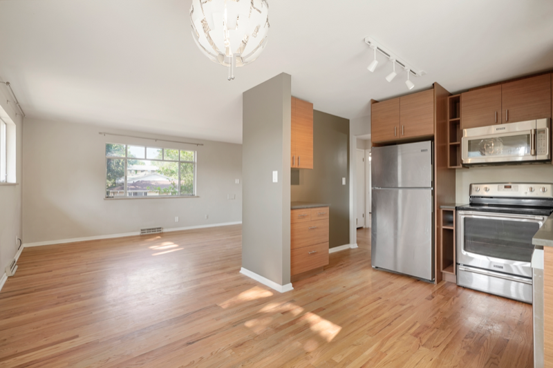 1390 W Berry Dr - Photo 7 of 17