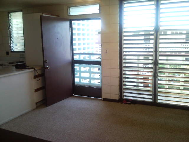 1506 Kaumualii St #D312 - Photo 6 of 11