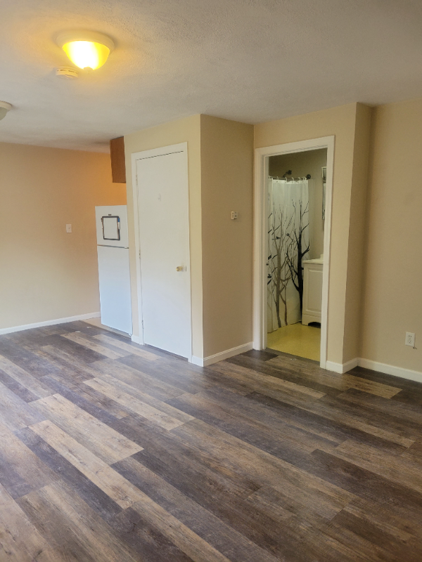 27 Hurd St #3 - Photo 3 of 14