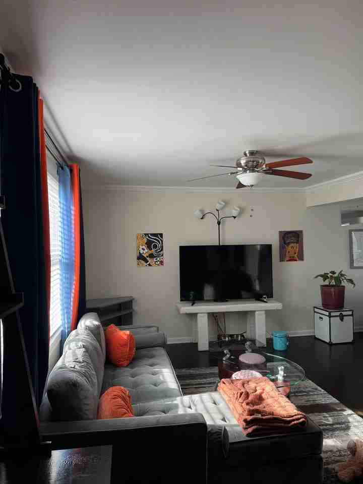 1902 Sweetbriar Ave #A - Photo 3 of 20