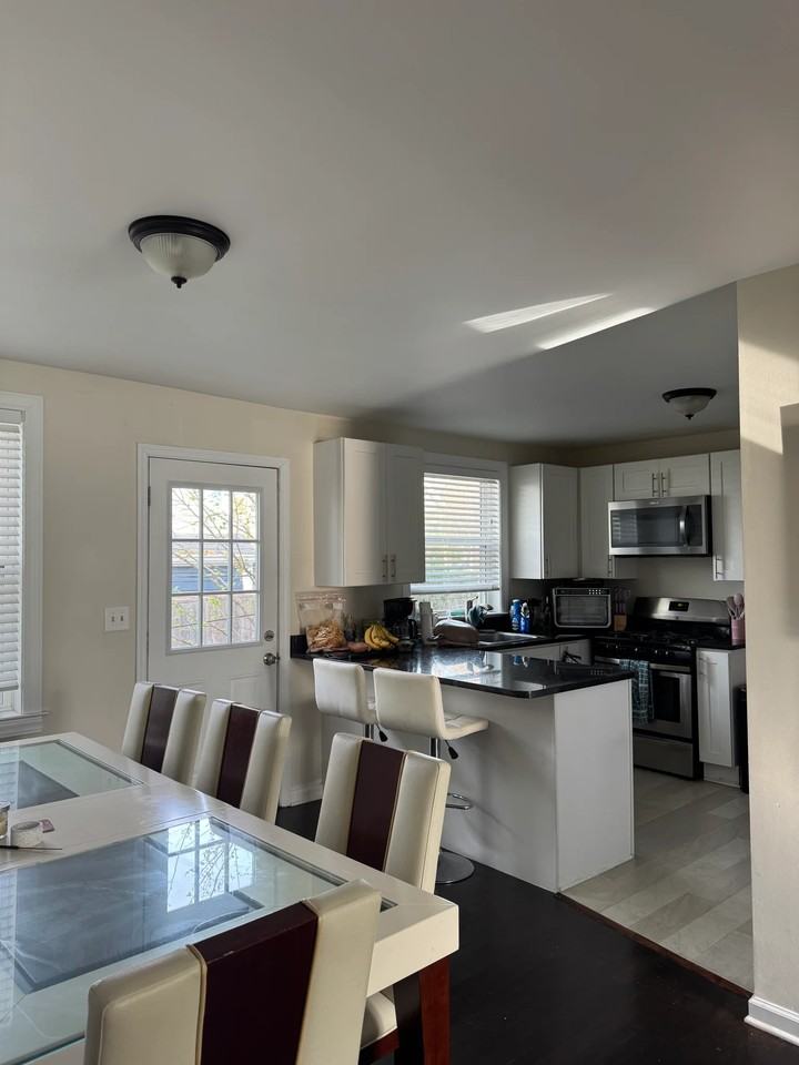 1902 Sweetbriar Ave #A - Photo 6 of 20