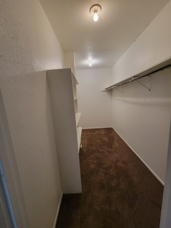 207 Sprucewood Ln #D - Photo 2 of 7