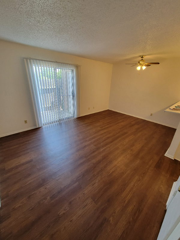 207 Sprucewood Ln #D - Photo 3 of 7