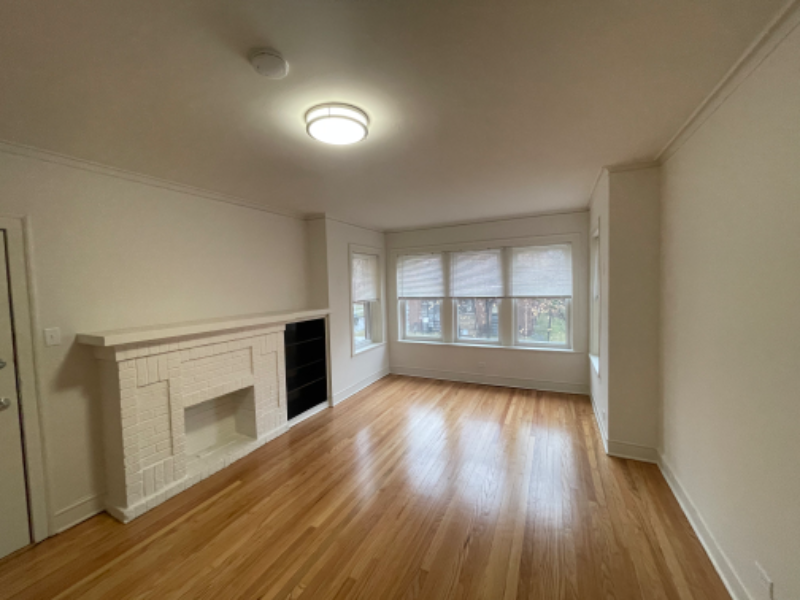 7252 N Hamilton Ave - Photo 2 of 12