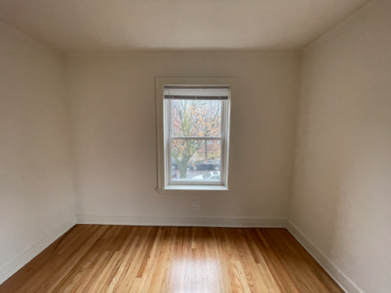 7252 N Hamilton Ave - Photo 3 of 12