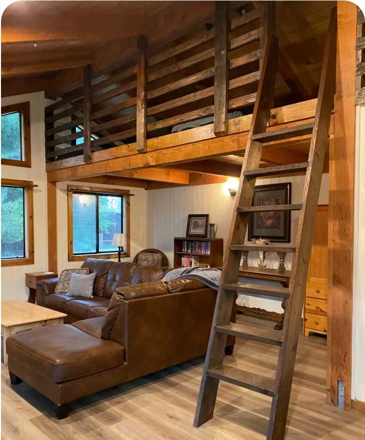 472 Freear Dr - Photo 2 of 16