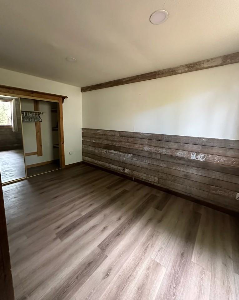 472 Freear Dr - Photo 7 of 16