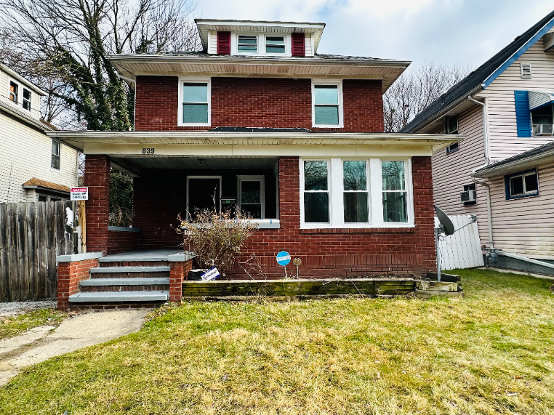 839 N Howard St - Photo 2 of 14