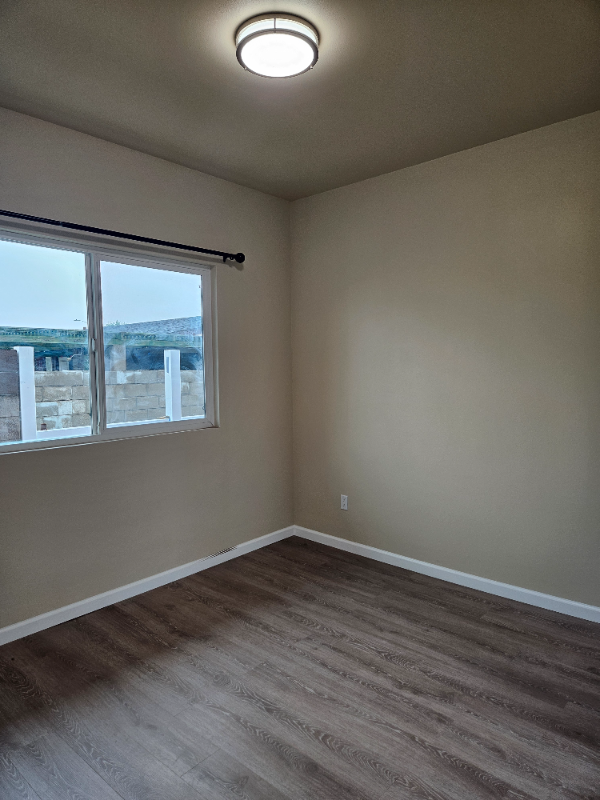 180 S Lehua St - Photo 5 of 8