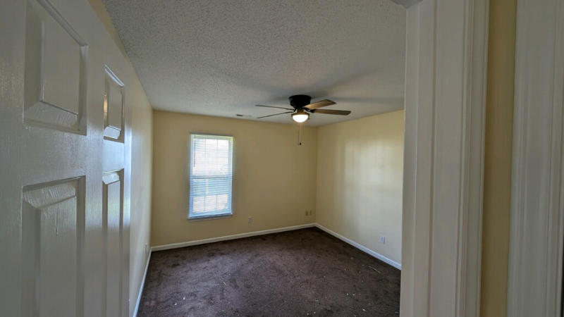 425 Elmira St #B - Photo 3 of 14