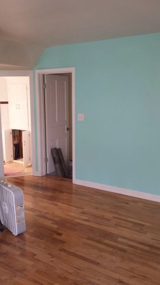 1134 S Grand Ave #2 - Photo 2 of 15