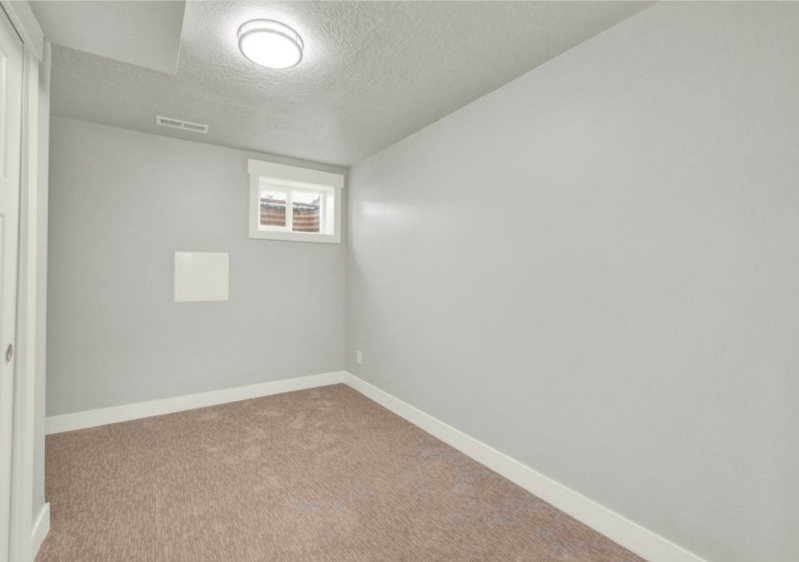 1140 En - Photo 7 of 12