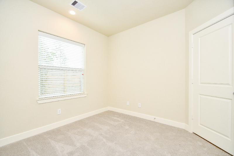 2307 Warhol Way - Photo 5 of 19