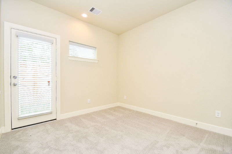 2307 Warhol Way - Photo 7 of 19