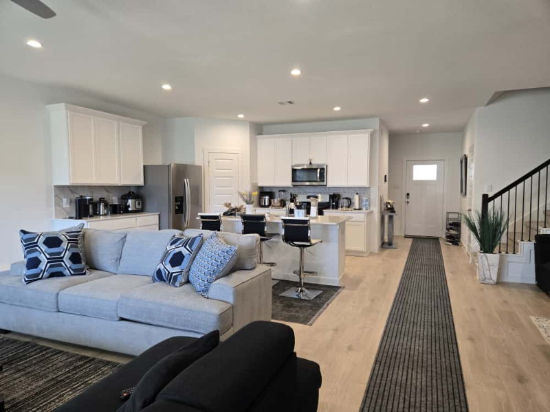 10001 Fulshear Trce - Photo 7 of 7