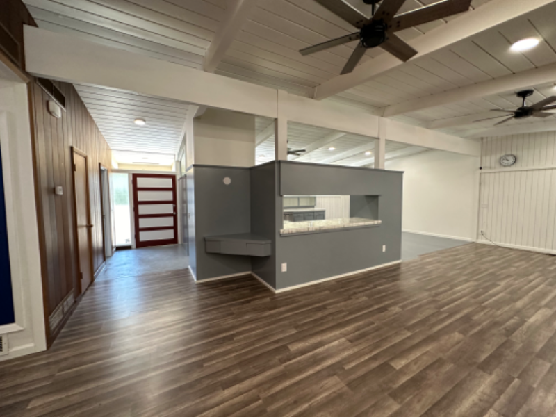 1036 W Alamos Ave - Photo 5 of 18