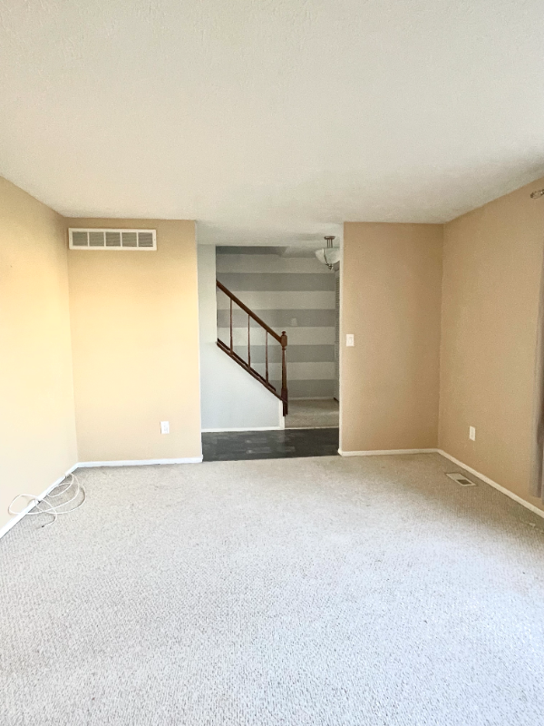 4017 Blueberry Hollow Rd - Photo 7 of 18