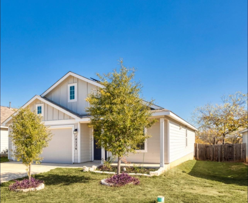 10226 Robbins Blf - Photo 2 of 18