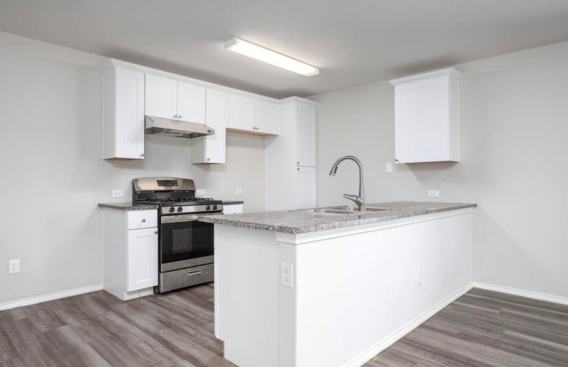 10226 Robbins Blf - Photo 5 of 18