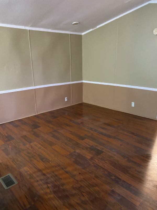 135 Ted St - Photo 3 of 14