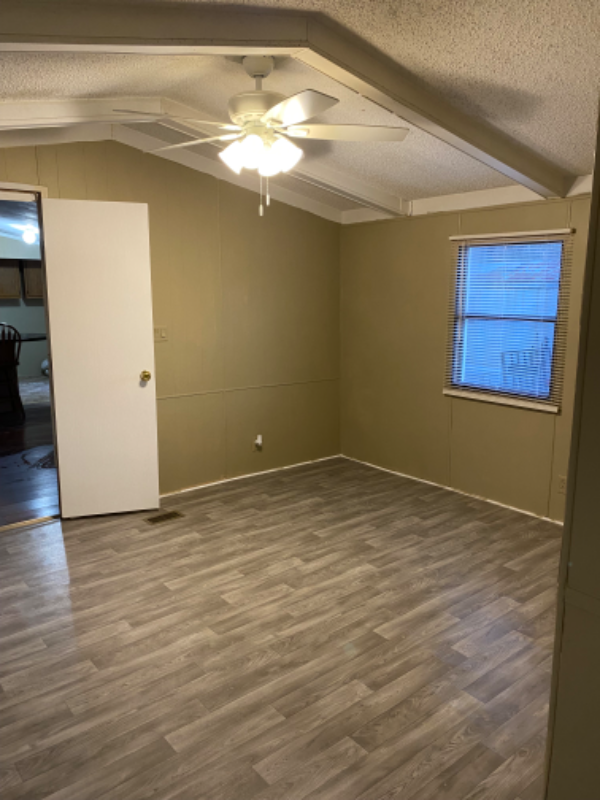 135 Ted St - Photo 7 of 14