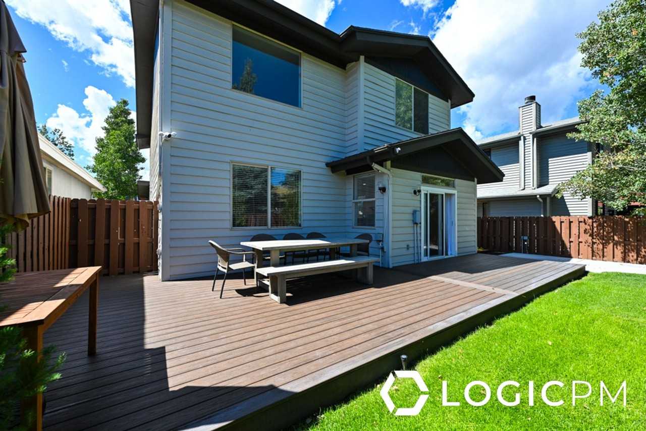 1034 Lincoln Ln - Photo 5 of 36