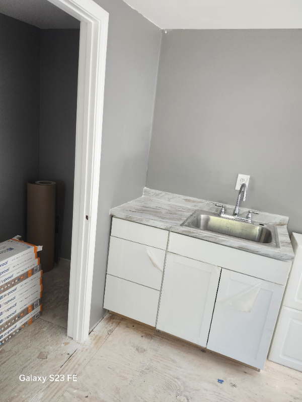 3217 Calcutta Ct #C - Photo 6 of 6