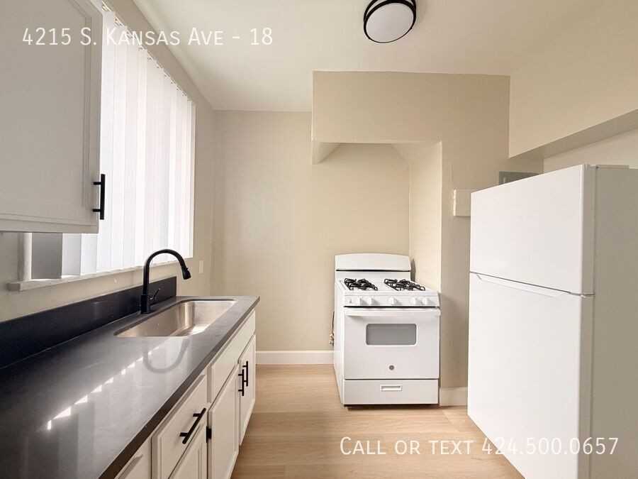 4215 S Kansas Ave #18 - Photo 6 of 7