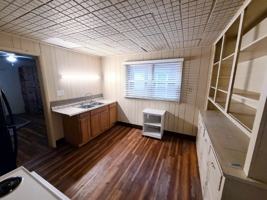 featured image of 3116 Peach St #2