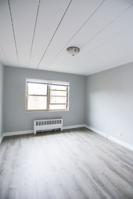 5649 N Christiana Ave #3 - Photo 6 of 7