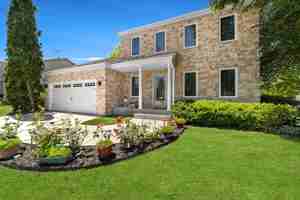 featured image of 264 N Southport Rd