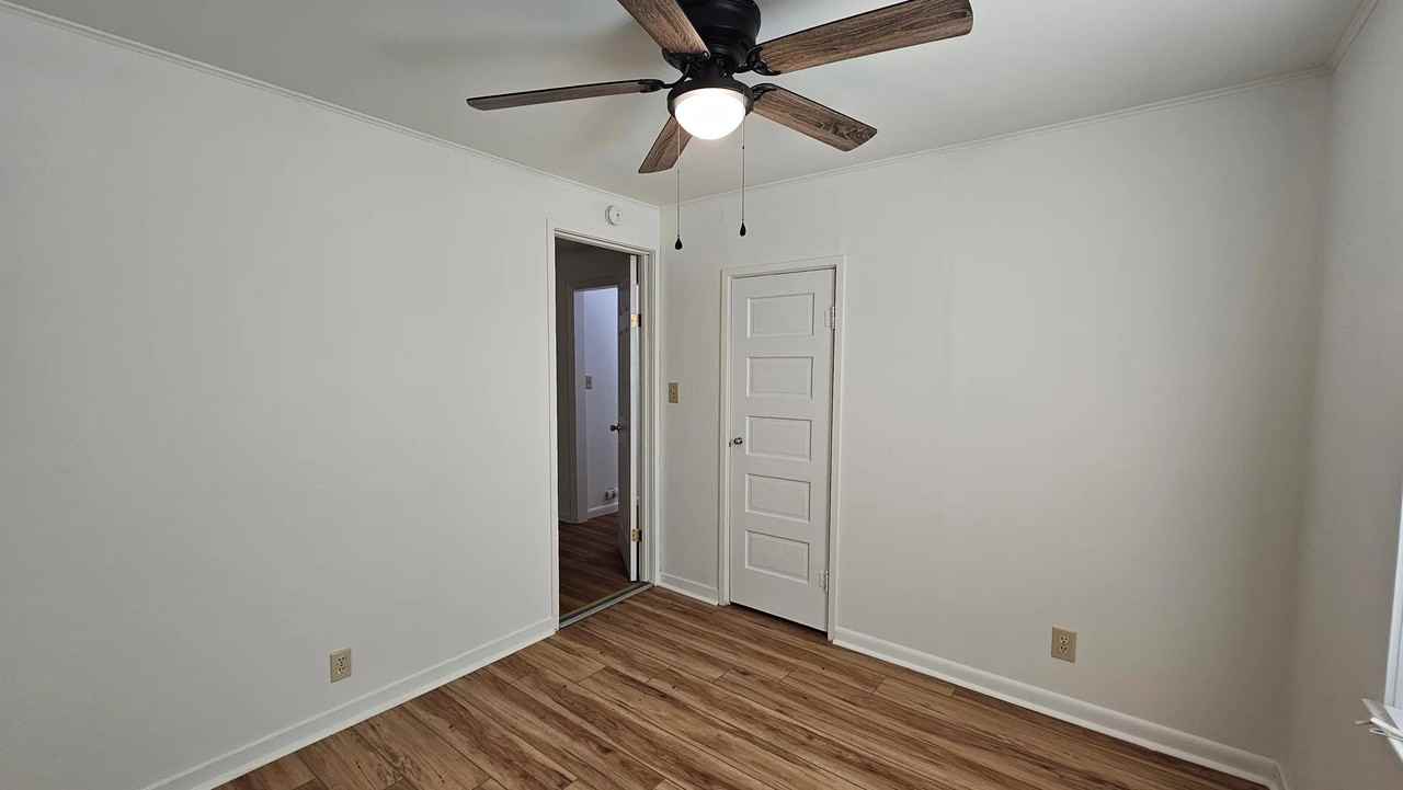 940 Hancock St - Photo 6 of 18