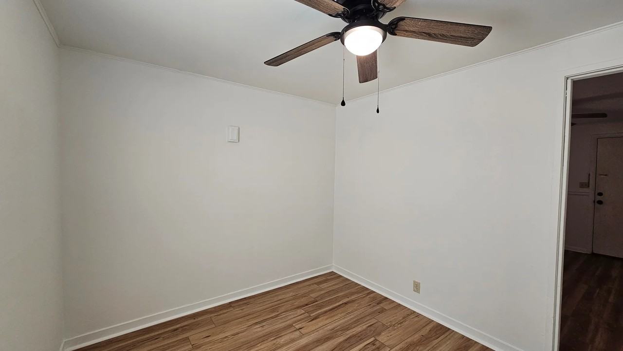 940 Hancock St - Photo 7 of 18