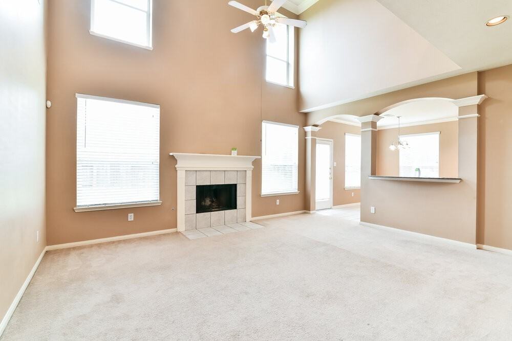 17602 Mescalero Canyon Ct - Photo 2 of 15