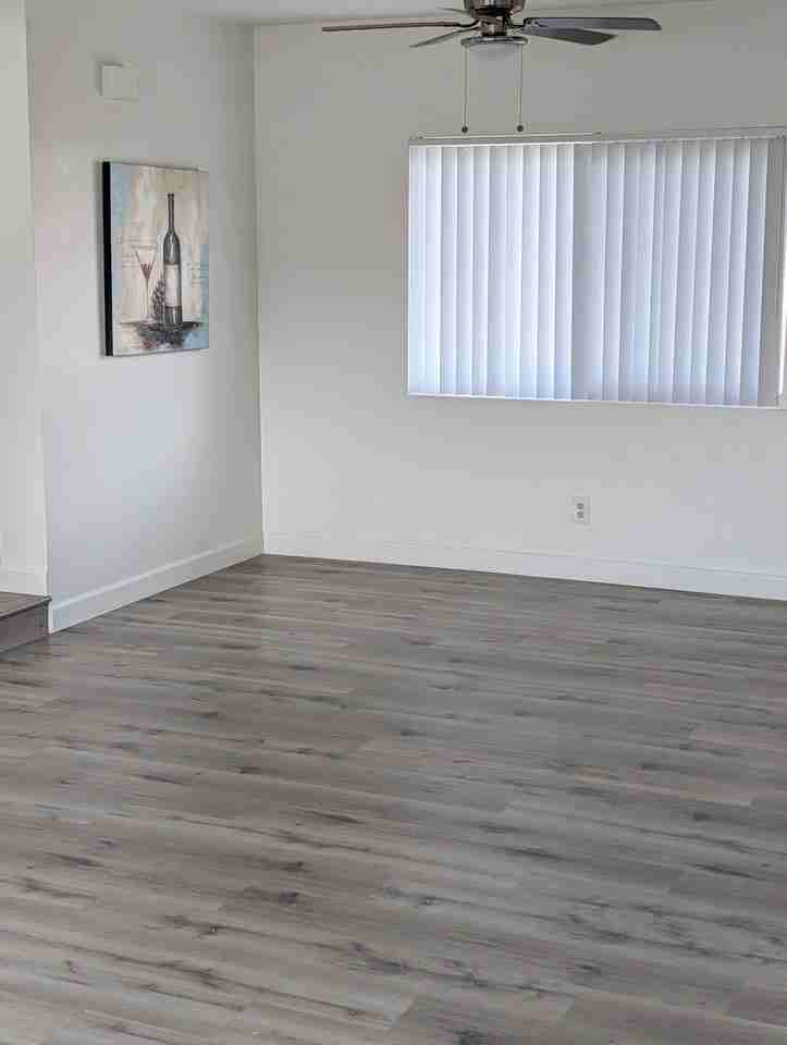 2870 W 235th St #4 - Photo 4 of 16