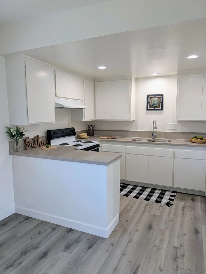 2870 W 235th St #4 - Photo 6 of 16