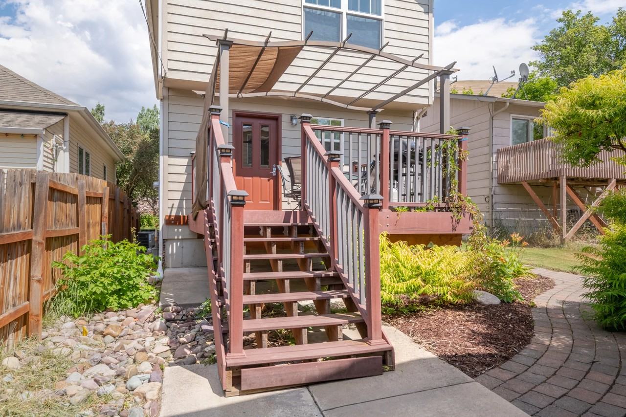 1017 Poplar St #MAIN - Photo 4 of 18