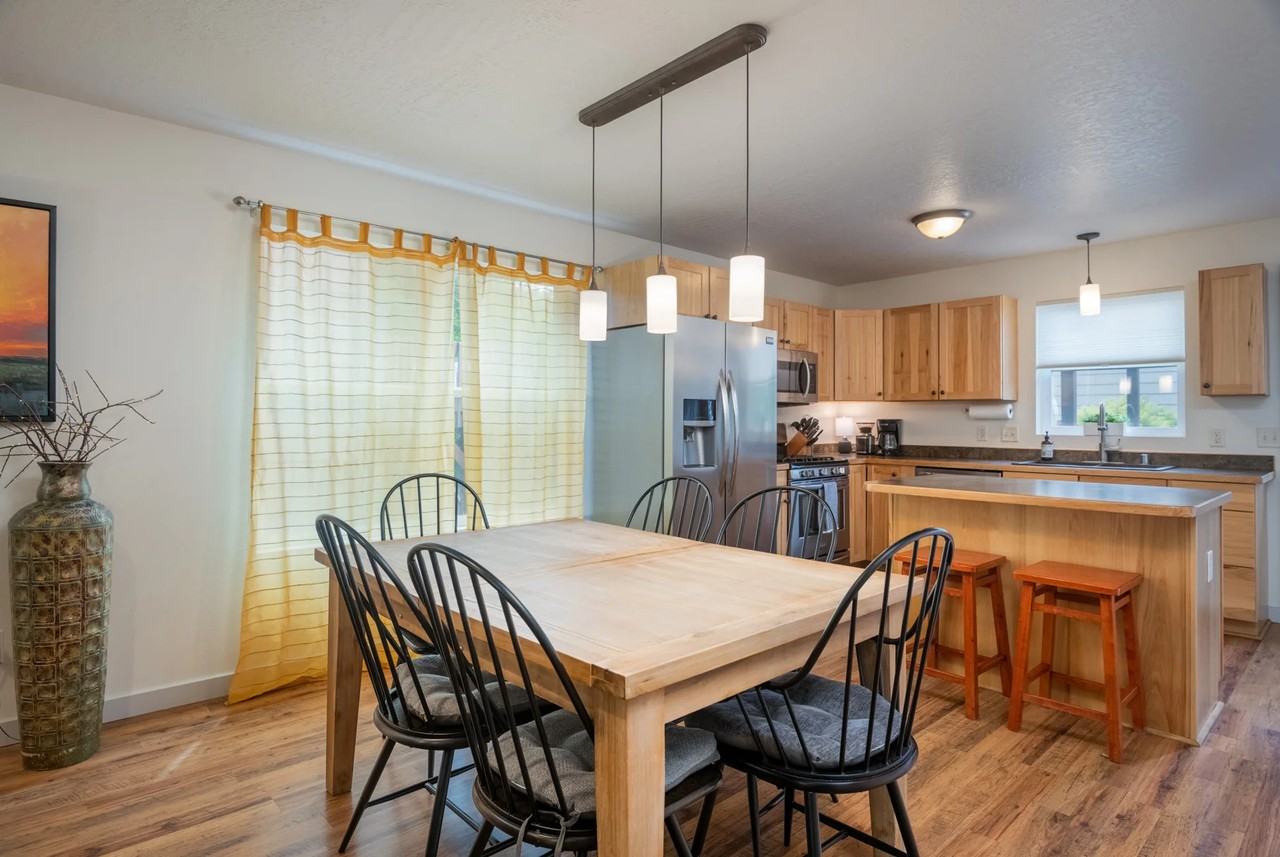 1017 Poplar St #MAIN - Photo 7 of 18