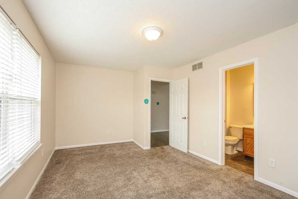 7825 Jaclyn Dr - Photo 7 of 15