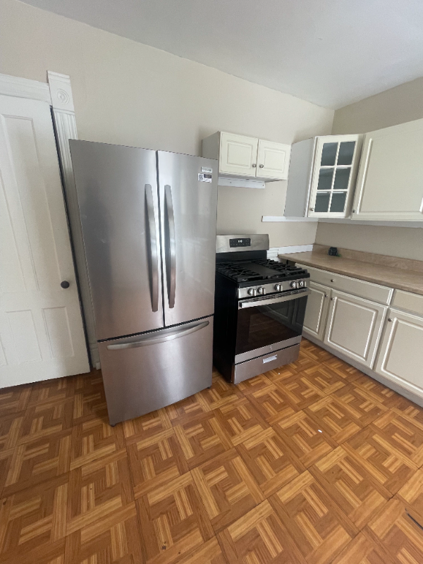 222 Caroline Ave #2 - Photo 6 of 11