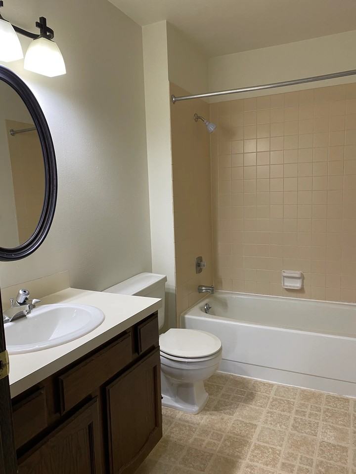 3504 11th Ave N #21 - Photo 7 of 18