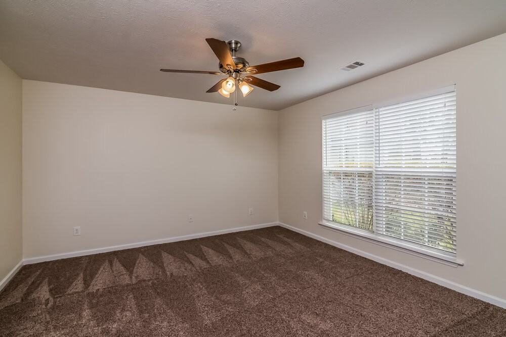 816 Thomas Bay Ct - Photo 5 of 14