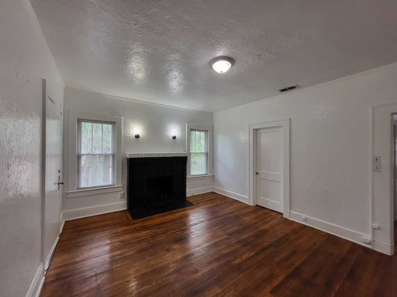 4548 Notter Ave #4550 - Photo 3 of 9